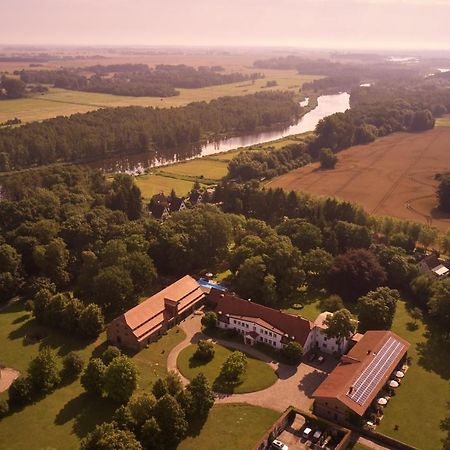 Relais & Chateaux Gutshaus Stolpe Hotel Stolpe an der Peene Kültér fotó