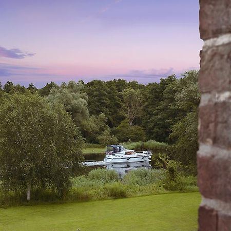 Relais & Chateaux Gutshaus Stolpe Hotel Stolpe an der Peene Kültér fotó