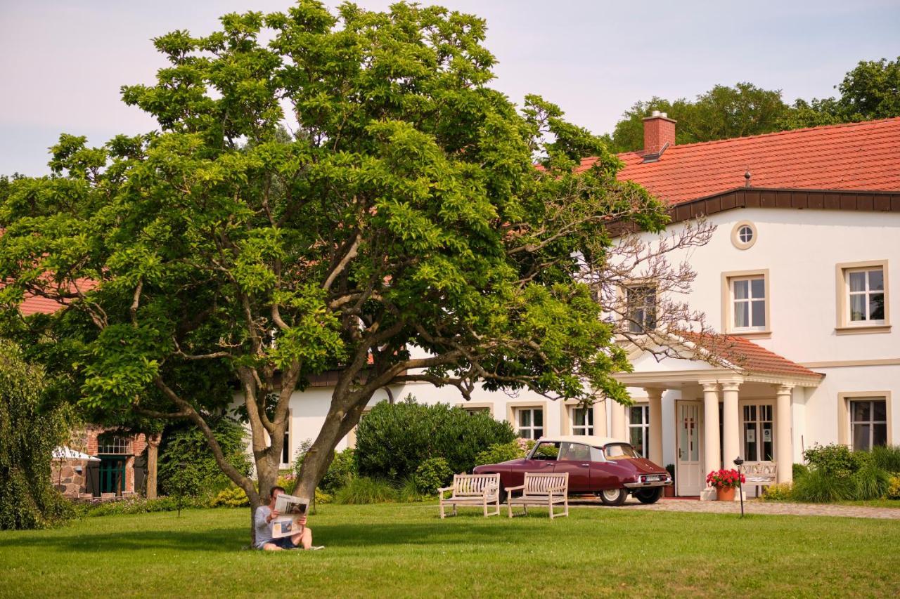 Relais & Chateaux Gutshaus Stolpe Hotel Stolpe an der Peene Kültér fotó